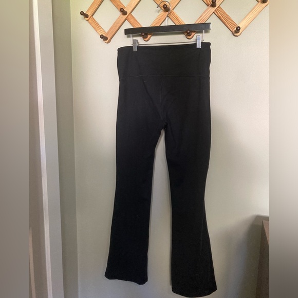 Full Panel Flare Legging Maternity - Picture 2 of 3